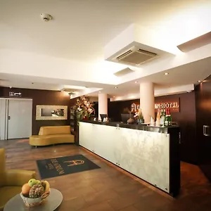**** Hotel The Atrium Alemania