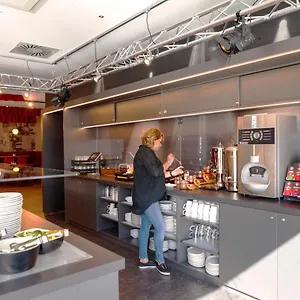 https://meininger-hotel-dresden-zentrum.dresdenhotels.net