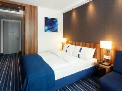 Holiday Inn Express Augsburg By Ihg